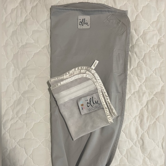Gray Ollie swaddle - Picture 1 of 2